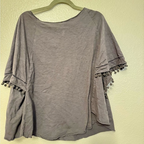 Gray Blouse with Pom-Pom Trim Bat Wing Sleeves Style - Picture 3 of 3